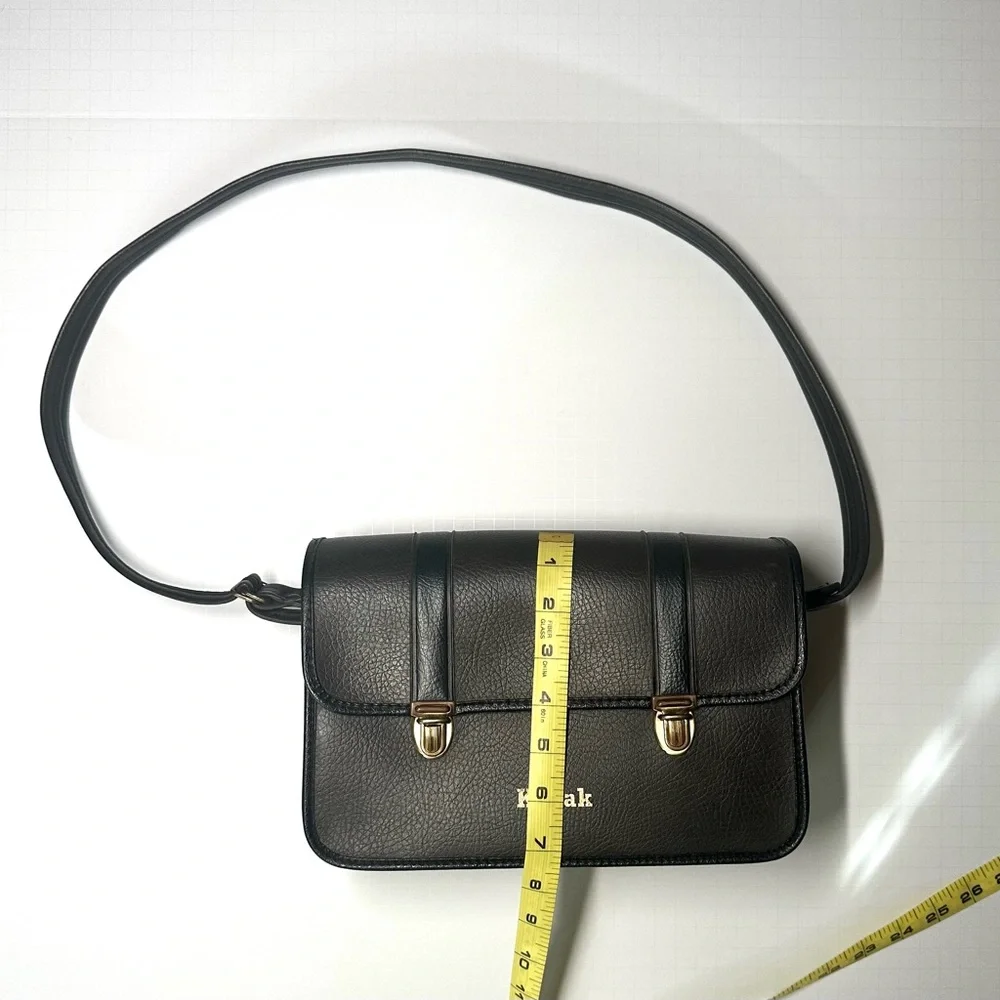 Vintage 1970s Kodak Black Leatherette Camera Bag – Classic Hardware – 10.5” x 6”